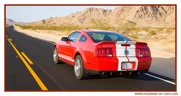 Dodge Challenger SRT-8 et Shelby GT500