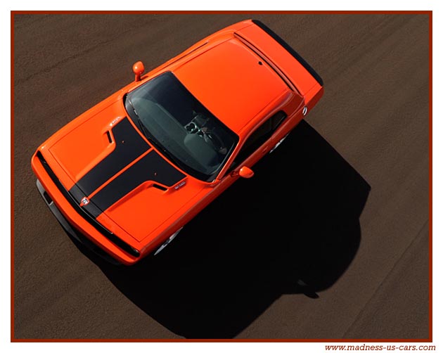 Dodge Challenger SRT-8 2008