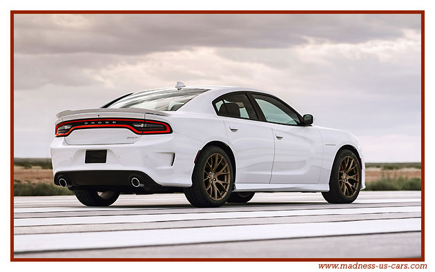 Dodge Charger SRT Hellcat 2015