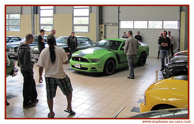 V8 Drink Madness US - Mustang Boss 302 2013