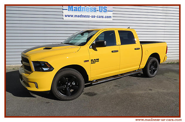 Dodge Ram 1500 Classic Express Night Edition 4x4 2019