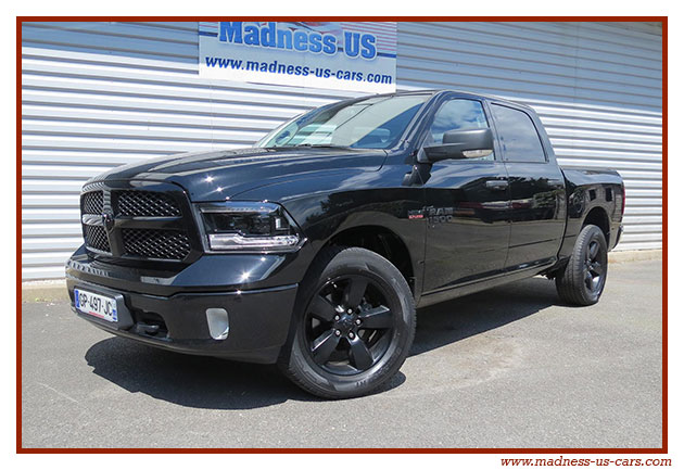 Dodge Ram 1500 Classic Black Madness 4x4 2022